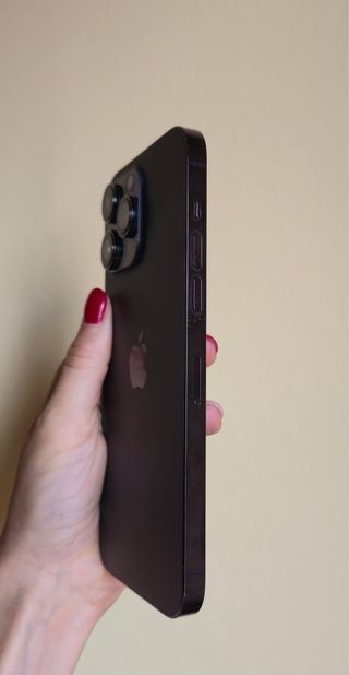 iPhone 14 Pro Max Morado