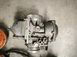 Lote Yamaha SR250: Carburador, Manetas, intermiten