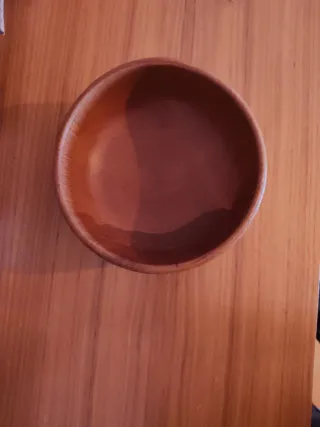 Cuenco de madera artesanal