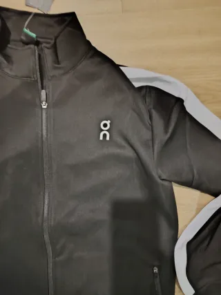 Chándal On Running Negro y Blanco