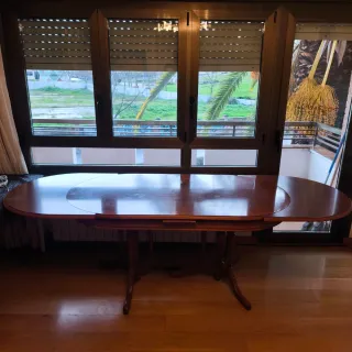 Mesa de Comedor Extensible de Madera