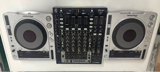 2Pioneer CDJ-800MK2 + Behringer NOX606 (DE REGALO)