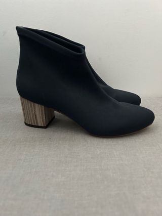 Botines azul marino elásticos