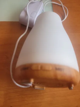 Difusor Aceites Esenciales Madera y Blanco