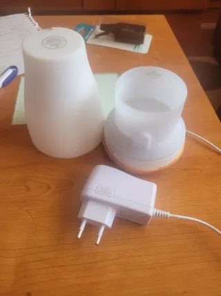 Difusor Aceites Esenciales Madera y Blanco