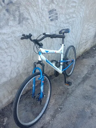 Bicicleta de Montaña Full Suspension