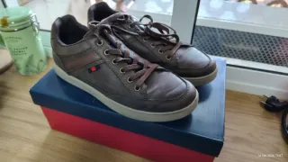 Zapatos casuales polipiel.