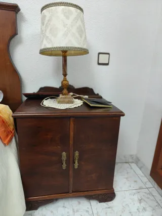 Mueble auxiliar antiguo madera
