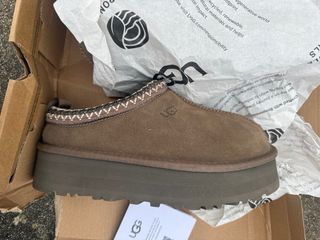 UGG Tazz Ciabatte Marrone.