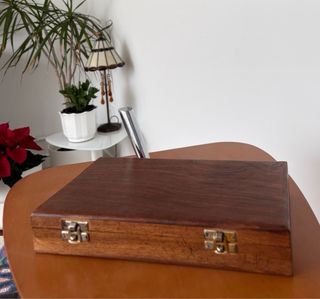 Lupa y abrecartas estilo antiguo