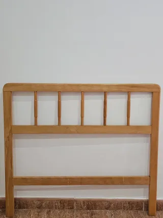 Cabezal de cama de madera