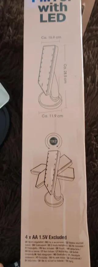 Specchio per trucco con luce LED