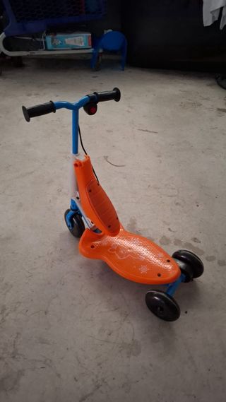 Patinete infantil evolutivo con asiento