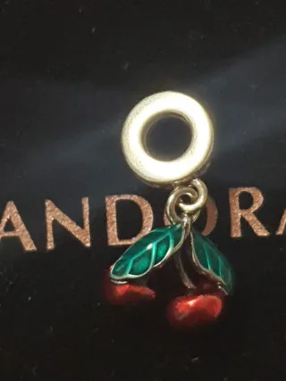 Charm per Pandora Ciliegie Rosse e Verdi