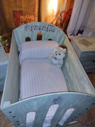 Cuna vintage mecedora primeros meses
