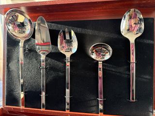 Estuche Cubertería 54 Piezas Madera y Metal