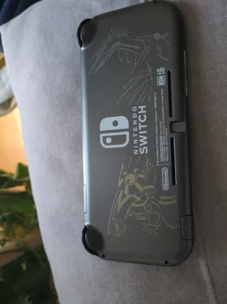 Nintendo Switch Lite edición palkia dialga