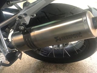 Tubo de escape Akrapovic