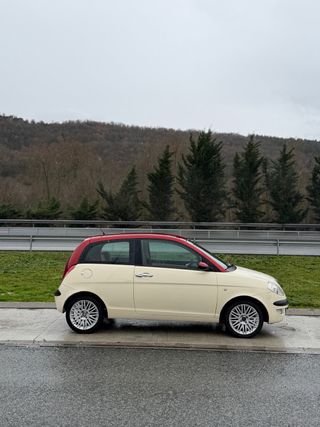 Lancia Ypsilon 2006