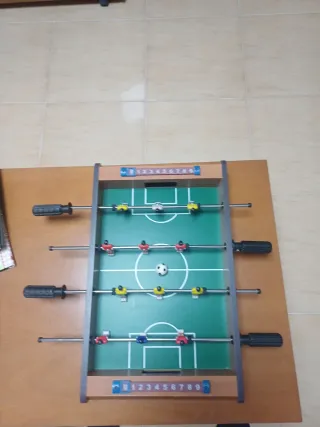 Futbolín con pelota