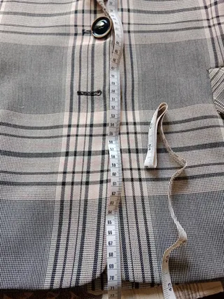 Americana blazer cuadros Uterqüe Talla L.