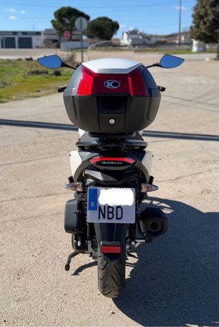 Scooter Kymco Sky Town 125cc como nueva