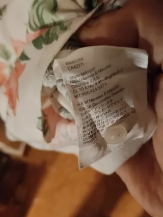 Camisa sin mangas H&M flores T38