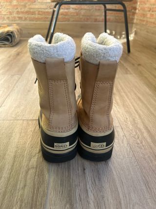 Botas de apreski mujer marrones y negras.