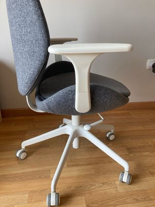 Silla de escritorio IKEA HATTEFJÄLL gris oscuro
