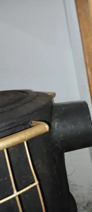 Salamandra de leña lista para usar.