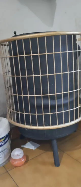 Salamandra de leña lista para usar.