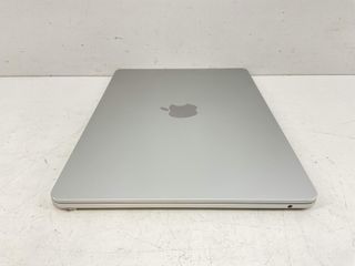 portatil apple apple macbook air m4 10-core 4.4 13 (8gpu) (2025) (a3240)
