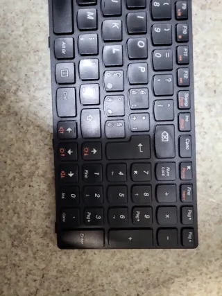 Tastiera Lenovo B590 completa