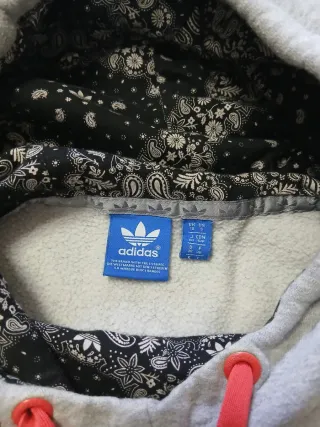 Sudadera Adidas Gris con Estampado Original