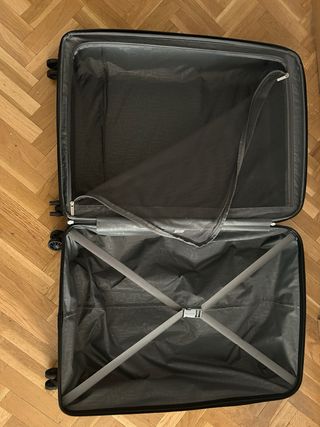 Maleta American Tourister Negra