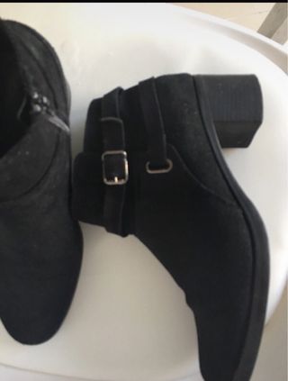 Botines de piel negros para mujer