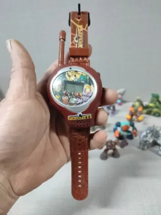 Lote Figuras Gormiti y Reloj
