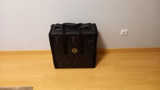 Estuche Rack 19" rígido de tela.