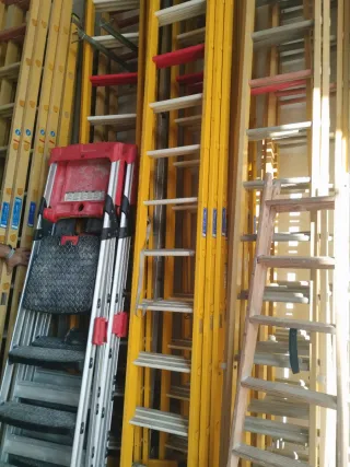 Escaleras Navarra fibra 10p i de 3 tramos