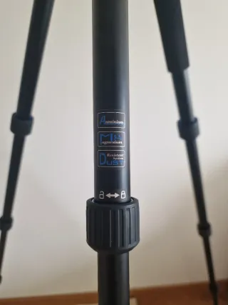 Trípode Benro y rótula