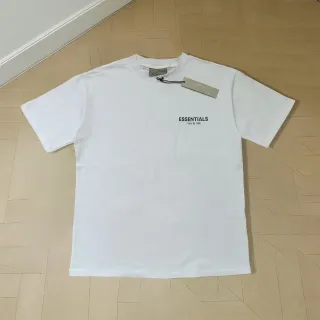 Camiseta Essentials Negra