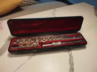 Flauta Travesera Yamaha YFL-281S