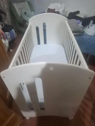 Cuna blanca niño