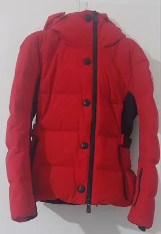 Piumino Moncler Rosso e Nero