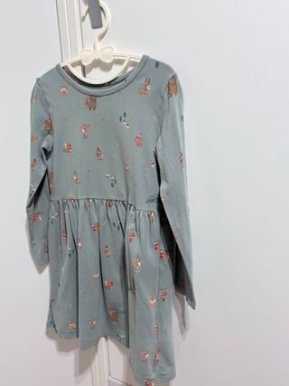 Vestido H&M verde estampado 4-6 años