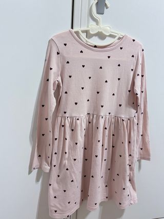 Vestido H&M niña rosa corazones 4-6 años