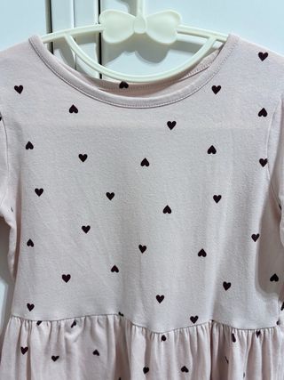 Vestido H&M niña rosa corazones 4-6 años