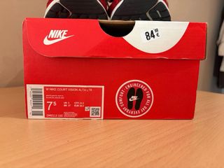 Zapatillas Nike Running Rojas y Naranja Talla 38,5