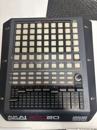 Pack DJ: Traktor, Akai APC20, Kontrol X1