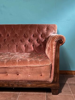 Sofá Chester Vintage Terciopelo Marrón